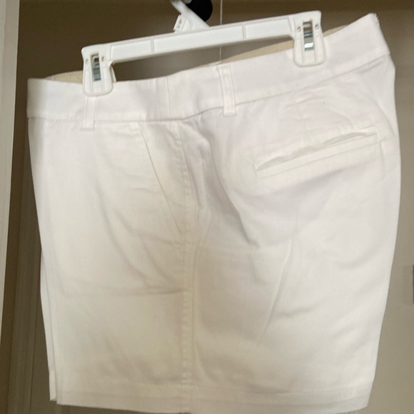 J Crew shorts 100% cotton size 8 - Picture 1 of 4